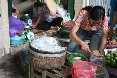 Tháng Năm ăn Tết Đoan Ngọ