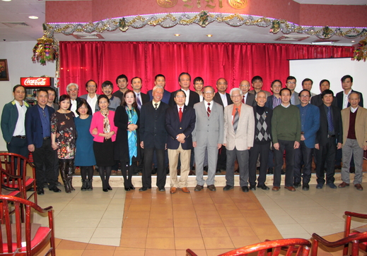 CLB Lê Quí Đôn tại Ba Lan gặp mặt đầu năm.