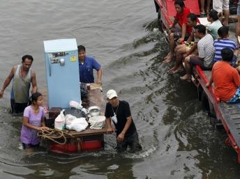 Thủ tướng Thái Lan quyết định xả lũ tại khu vực Bangkok