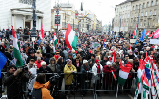 Hungary: biểu tình phản đối sửa Hiến pháp