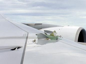 Hãng hàng không Úc Qantas tiếp tục đình chỉ các chuyến bay A 380