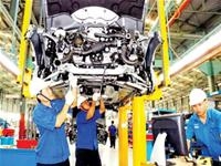 Bảo hộ sản xuất ô tô trong nước - Ai được lợi?