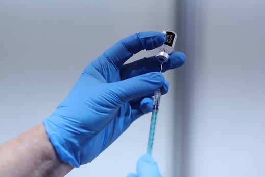 Tiêm phòng cúm miễn phí tại Ba Lan