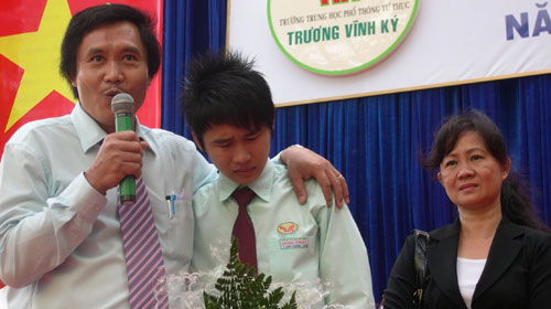 Nhiều lúc tôi bất lực khi dạy con