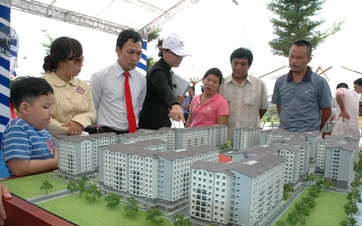 Nhộn nhịp chào bán căn hộ