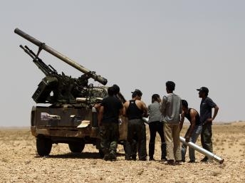 Libya: Phe nổi dậy gia tăng tấn công vào cảng dầu hỏa Brega