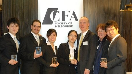 Ngọc Ánh và Kim Châu: hai cô bạn học ‘siêu’ của trường La Trobe