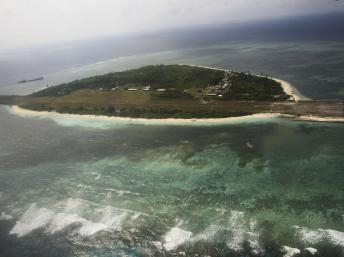 Philippines phát hiện tàu đổ bộ Trung Quốc gần đảo Thị Tứ ở Trường Sa