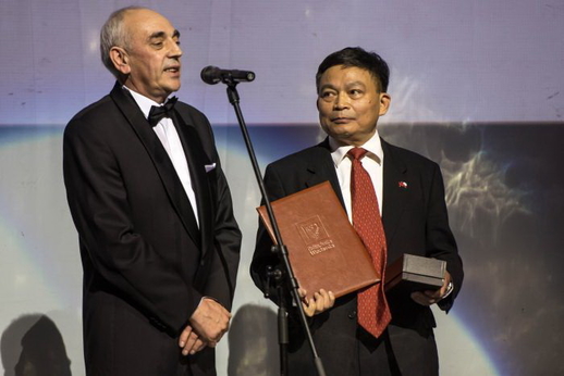 Lãnh sự Danh dự đầu tiên của trường Đại học Bách khoa Wrocław