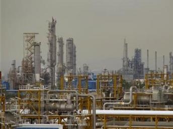 Mỹ hoan nghênh Châu Âu cấm vận dầu Iran