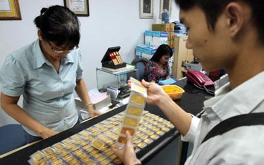 NHNN có mua vàng vào để “chống ế”?