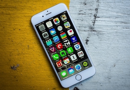 Bộ đôi iPhone 6 được khen về thiết kế, chê về pin