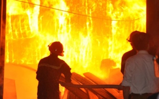 “Tấm khăn trắng” của "bà Hỏa"