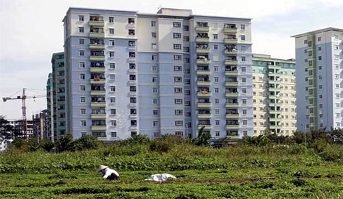 Bất động sản tê liệt vì các đại gia vỡ nợ