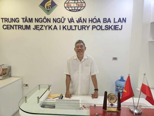 Nguyễn Chí Thuật –
Dịch giả, nhà Ba Lan học, người bạn thân thiết