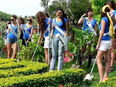 Chỉ tổ chức thi hoa hậu thế giới nếu có tài trợ !