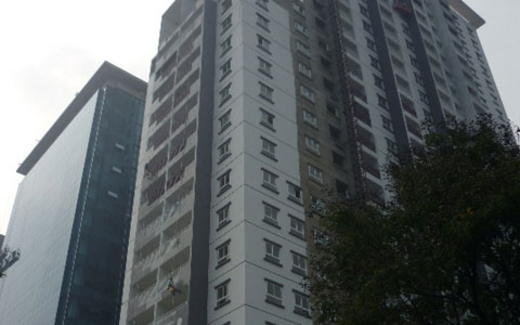 Ham 'sinh con', đại gia ngành xây dựng bết bát nợ nần