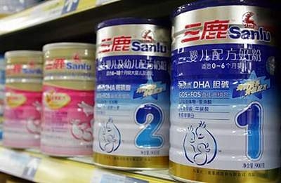 Lại nổ ra tai tiếng dầu ăn và sữa độc hại ở Trung Quốc