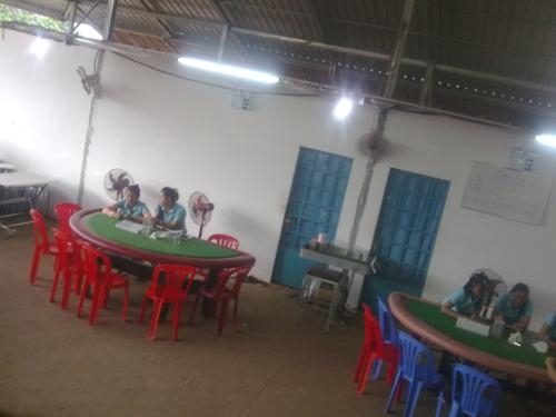 Đỏ đen vùng biên