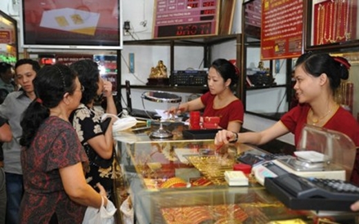 Có thêm 12 tấn, giá vàng ngày càng… kỳ quặc
