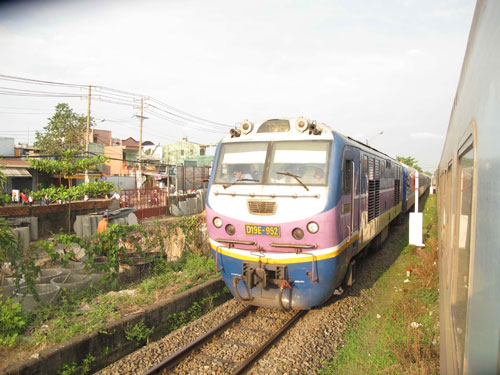 Đường sắt lạc hậu: Nâng cấp tuyến đường sắt 100 tuổi