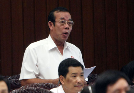 Người tố cáo chỉ còn nước… khăn gói về quê