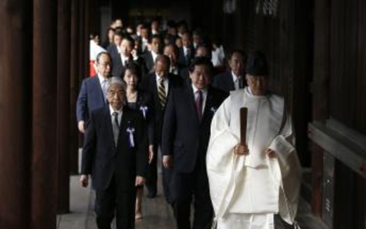 Nhật Bản: Thêm một Bộ trưởng tới Yasukuni