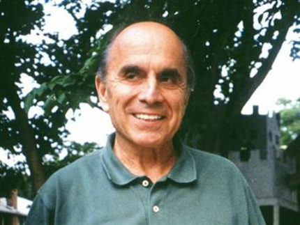 Cảnh giác với "nụ hôn điếc"