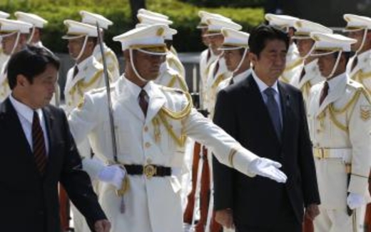 Thủ tướng Nhật hứa tăng cường quốc phòng đối phó với « khiêu khích »