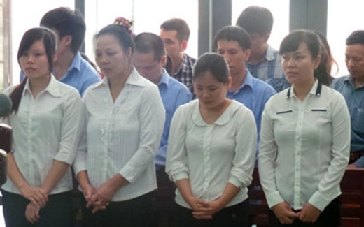 Nữ quái đất Mỏ và cú siêu lừa 230 tỷ