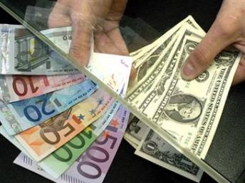 Đồng euro mất giá kỷ lục kéo theo thị trường chứng khoán Á châu
