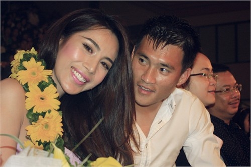 Sao Việt bố cáo và hẹn ngày... “sống thử”