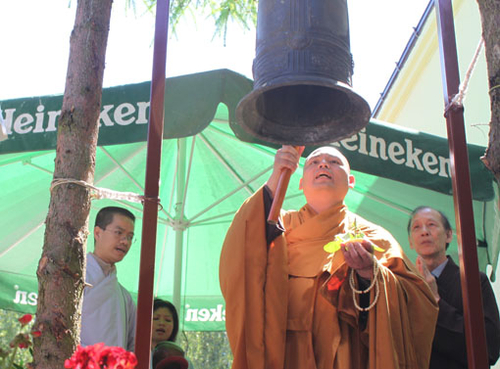 Khai trương Phật đường Cộng đồng Việt Nam tại Ba Lan.