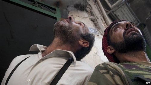 Các lực lượng Syria tiếp tục tấn công ở Damascus