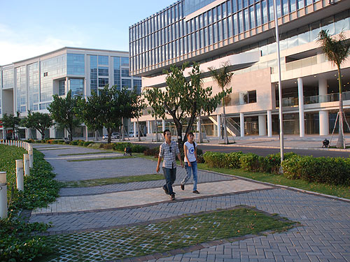 Việt kiều dễ mua nhà