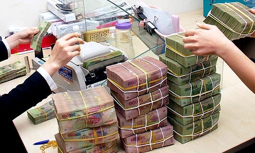 Khó cho vay, đừng đổ hết cho DN