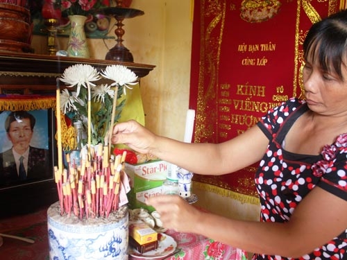 Xuất ngoại tìm trầm