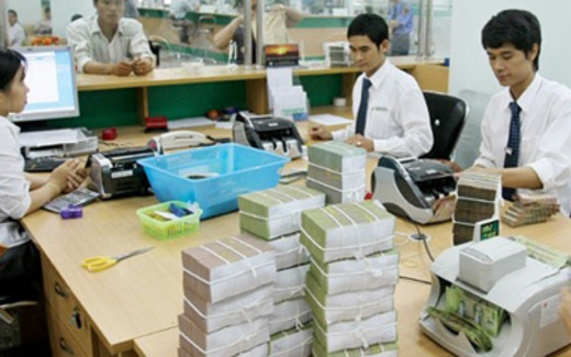 Nghịch lý: Khó khăn vẫn thừa tiền ngàn tỷ