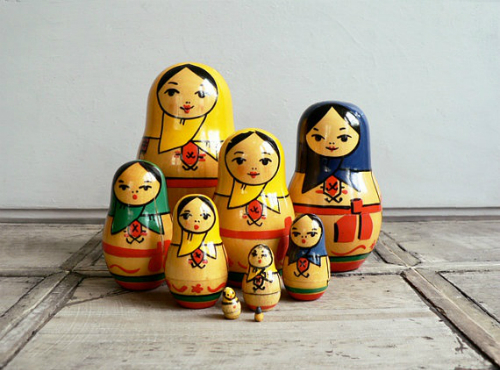 Những món đồ lưu niệm nên mua khi đi các nước