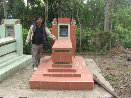 Bạch công tử - Ông hoàng khi chết không có đất chôn