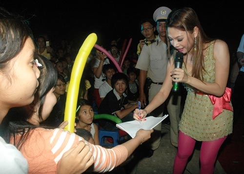 Sôi động cùng Tiền Mai Vàng Cần Thơ 2009