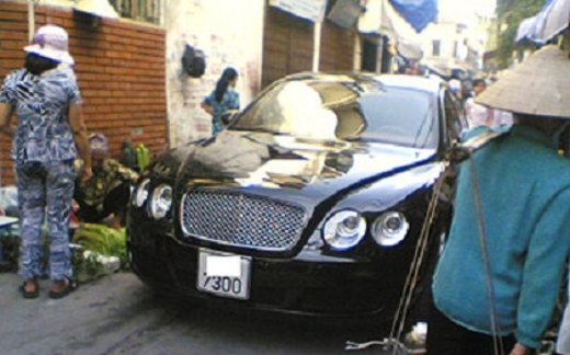 Đại gia liêu xiêu vì... siêu xe