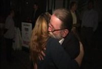 Hai cha con tái hợp sau 30 năm nhờ Google