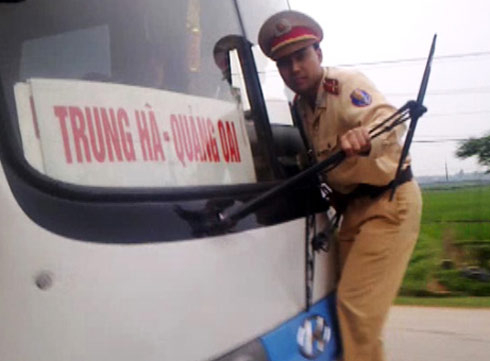 Phó giám đốc Công an Hà Nội: 'Người dân đã nhờn luật'