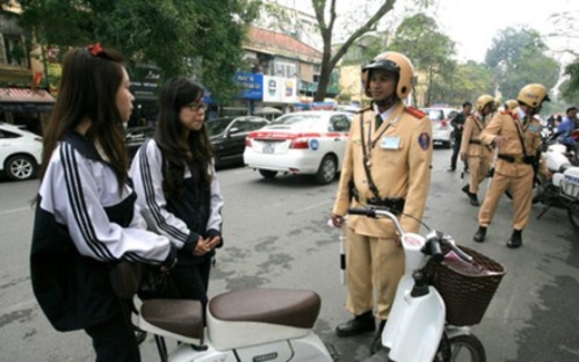 Quản lý xe đạp điện nhập lậu: Chậm còn hơn…không