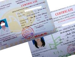 Phá đường dây làm bằng tiến sĩ giả