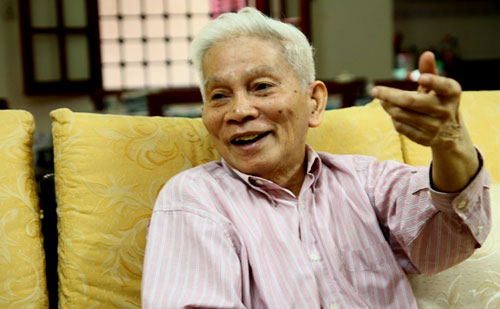 GS Hoàng Tụy: Giáo dục kém nên người xấu nhiều, vô cảm...