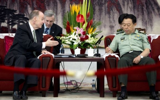 Mỹ kêu gọi thắt chặt quan hệ quân sự với Trung Quốc