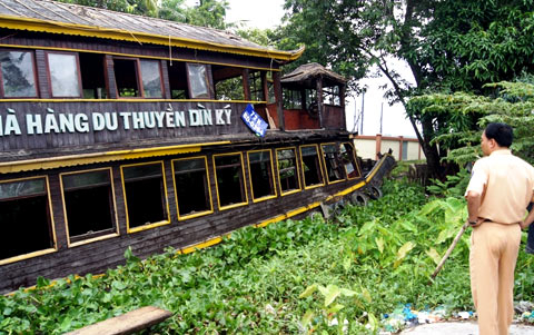 Gia đình một số nạn nhân vụ chìm tàu Dìn Ký xin bãi nại