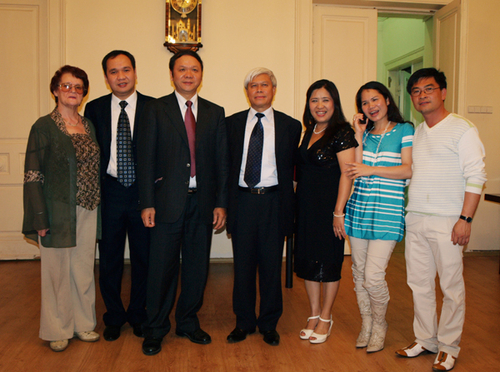 Kỷ niệm 15 năm Thành lập Hội VHNT Việt Nam tại LB Nga